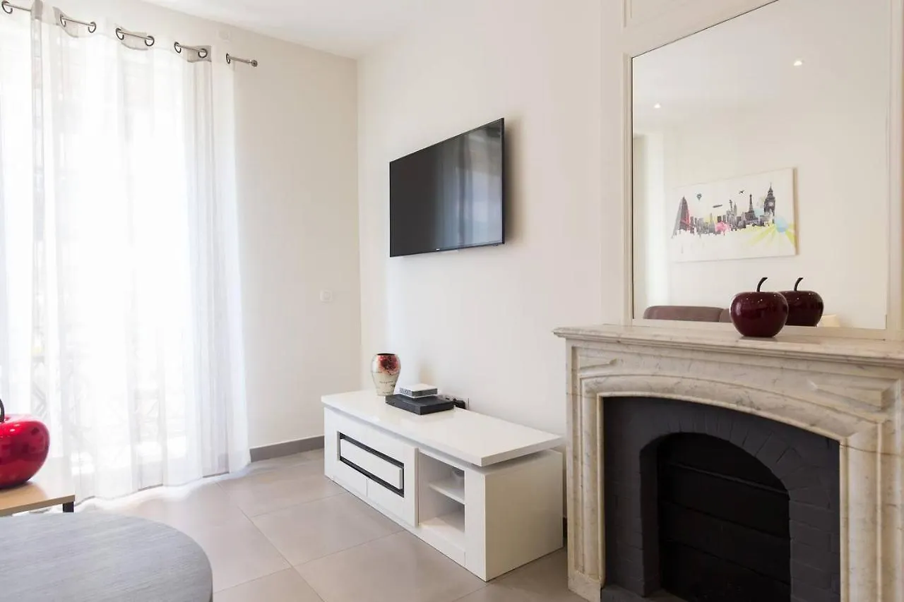 Palais Miramar: 1 Bed Side Sea View Lejlighed Cannes